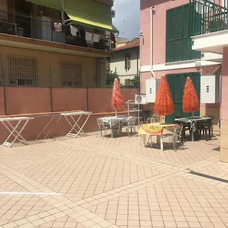 アパート Villamareblu ヴェンティミーリア