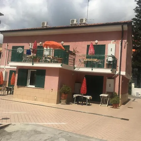 Villamareblu アパート ヴェンティミーリア