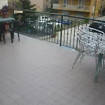 Villamareblu *